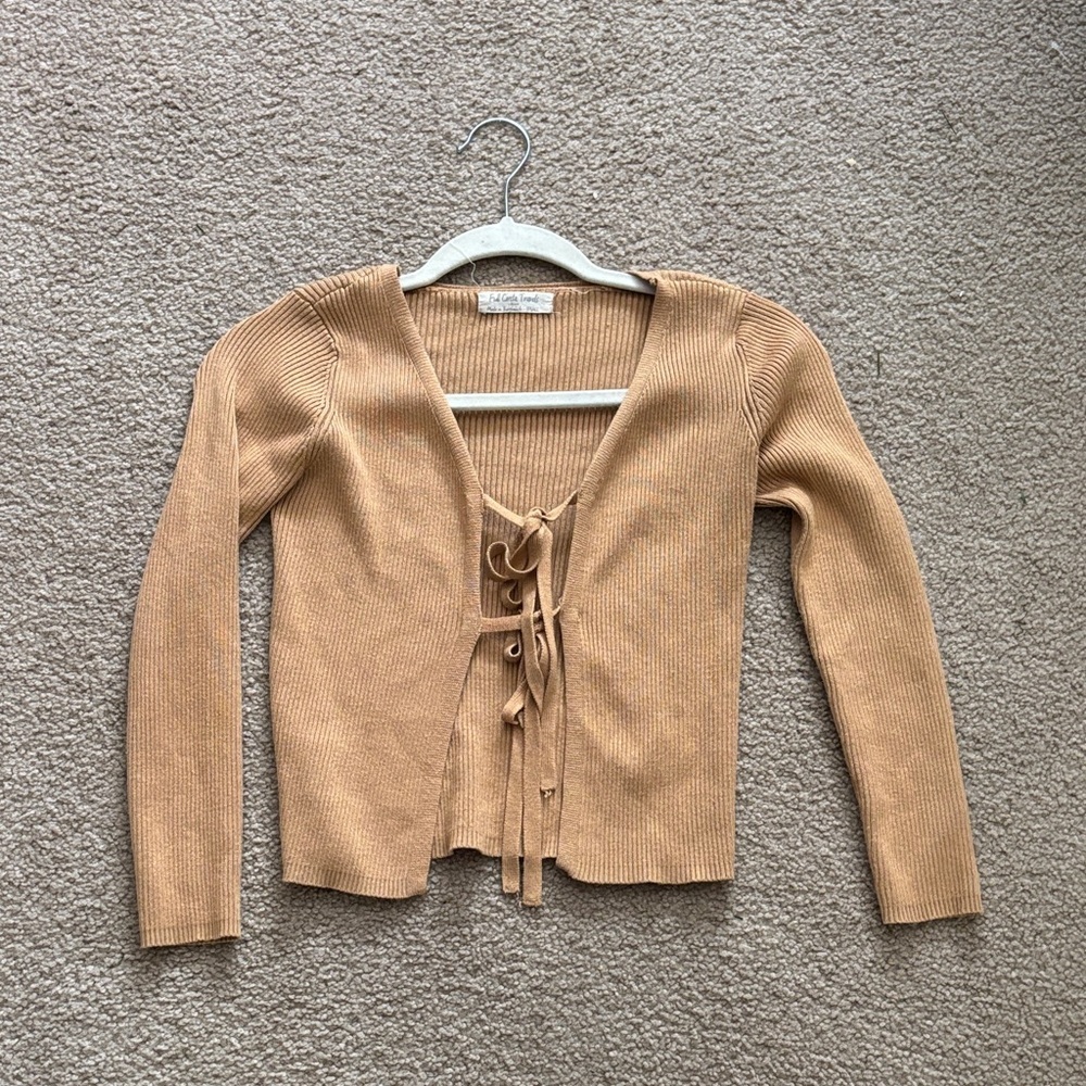 Full Circle Trends Women's Tan Sweater with Tie Front size small
